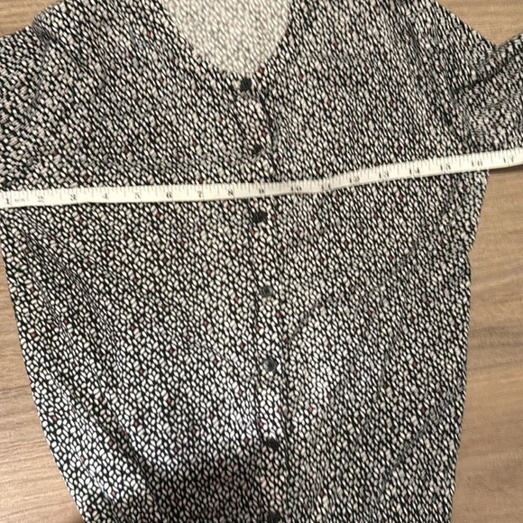 Loft‎ cardigan sweater women’s size small button up black print cute - Picture 8 of 8